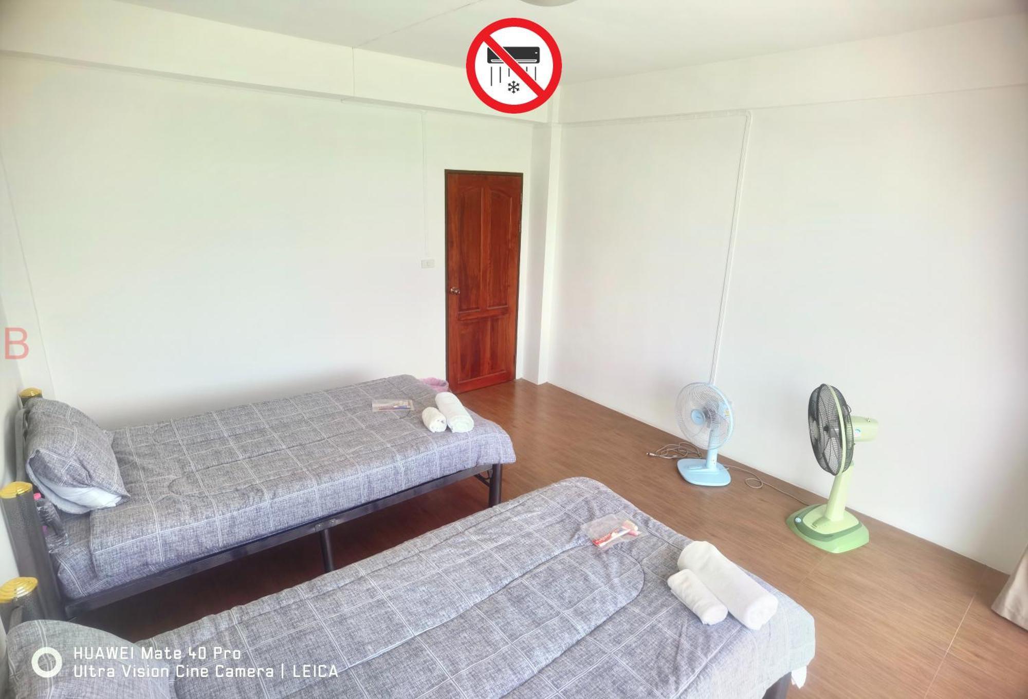 Yyk Hostel 24H Ban Khlong Krang Exterior photo